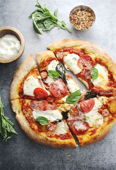 Mozzarella pizza. Things To Know About Mozzarella pizza. 